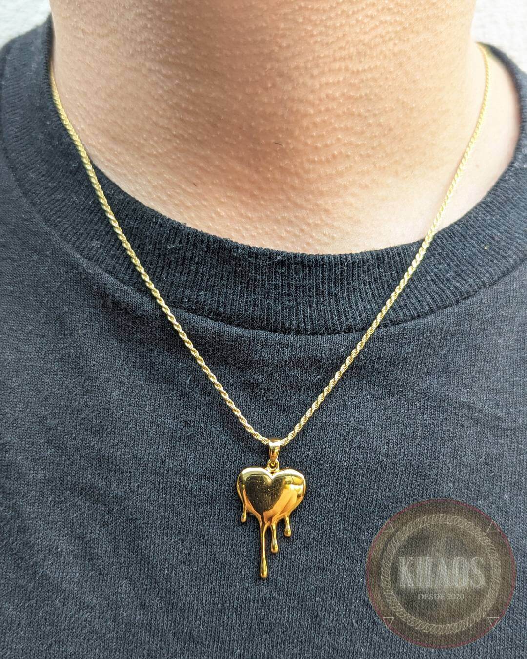 Corazón Goteando Acabado en Oro 18 k