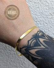 Cargar imagen en el visor de la galería, Pulsera Cinta 4.5 Acabado en oro 18k
