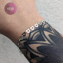 Cargar imagen en el visor de la galería, Pulsera Corazones
