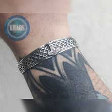 Cargar imagen en el visor de la galería, Brazalete Mjolnir
